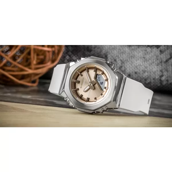 Casio G-Shock GM-S2110-7A9ER