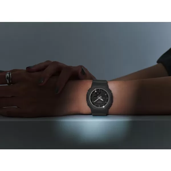 Casio G-Shock GMA-P2110-1AER