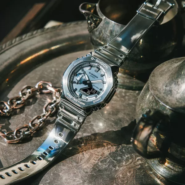 Casio G-Shock GM-2100YM-8AER Fine Metallic Series